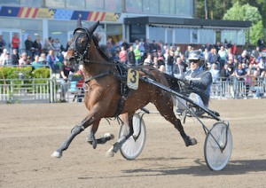 foto : jk : naiad broline och john östman